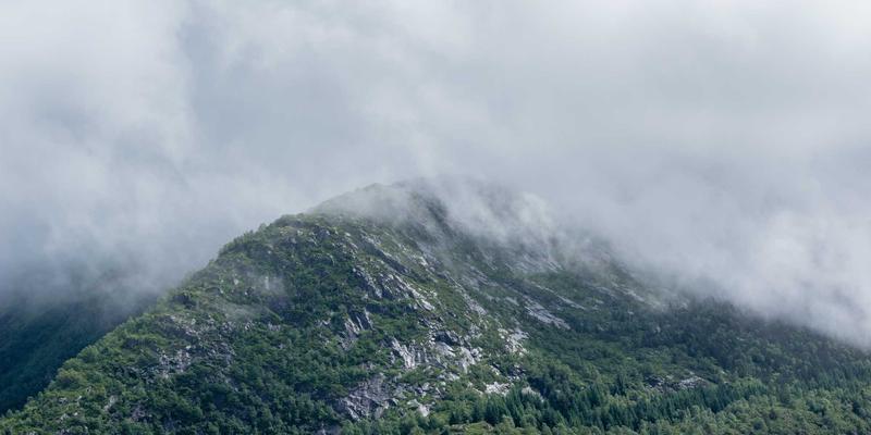 精密恒温环境：高精度加工与精密制造中计量仪器性能的基石